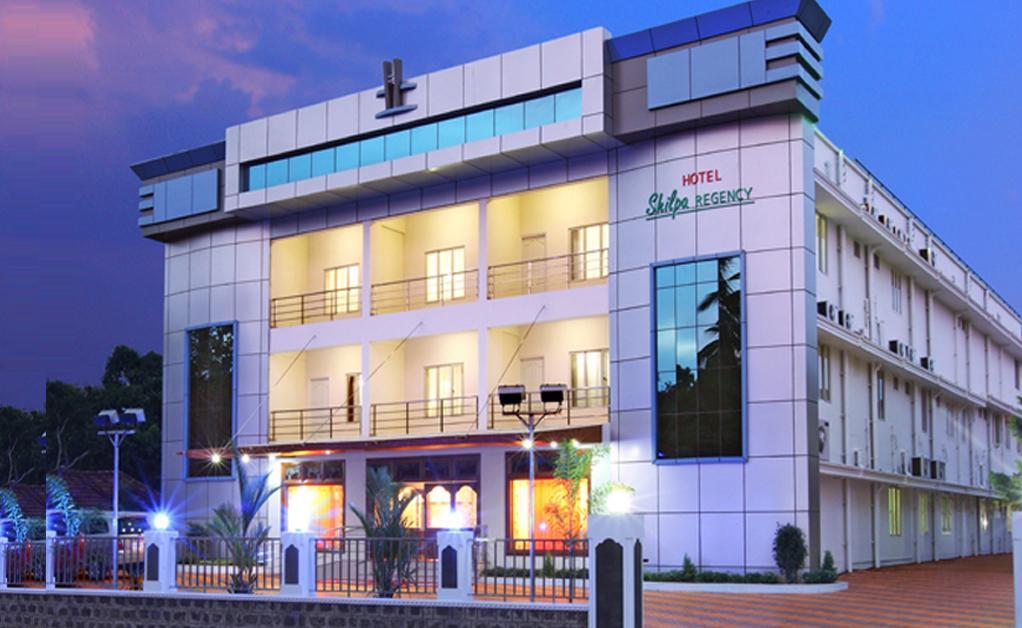 Hotel Shilpa Regency Kottārakara Dış mekan fotoğraf