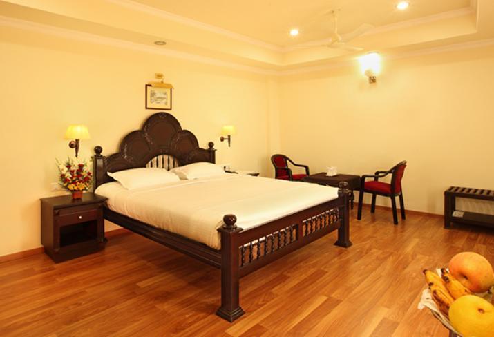 Hotel Shilpa Regency Kottārakara Dış mekan fotoğraf